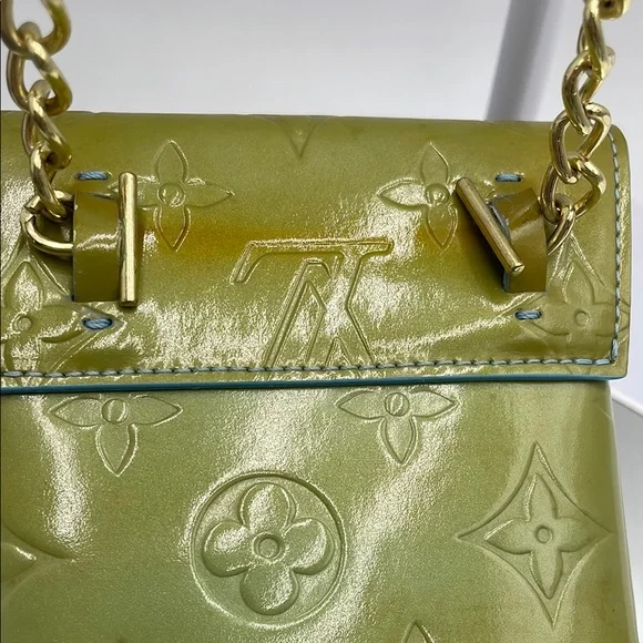 Louis Vuitton Olive Green Crossbody Bag - Picture 3 of 12